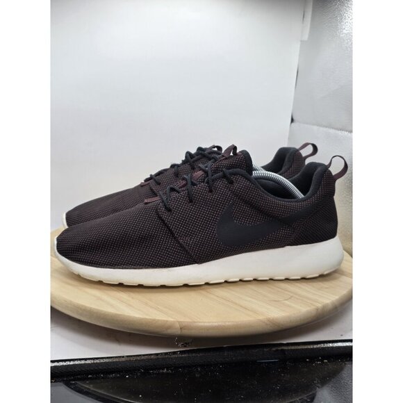 Nike Roshe One Premium Mens size 11.5 Running Shoes 525234-201 Sneakers Trainers - Picture 1 of 9